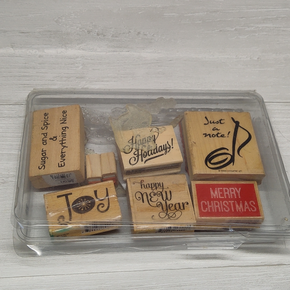 Bundle of stampers. Some are clear, some wooden and rubber. All included.